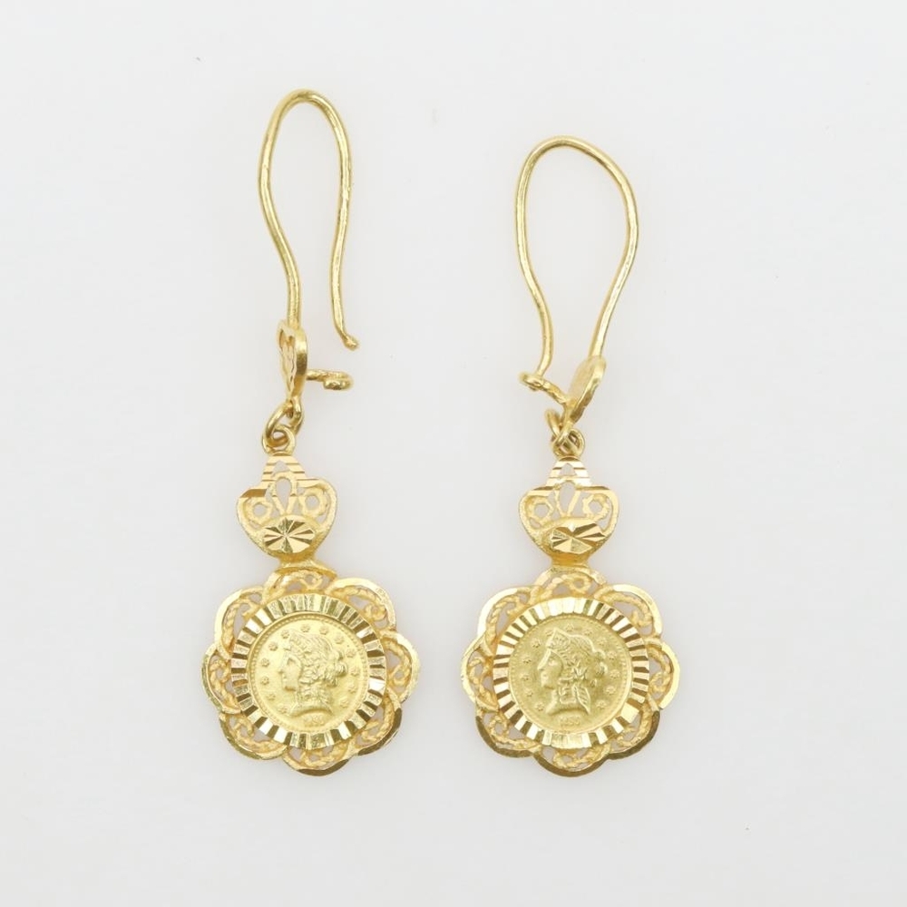 Prize Jewelry Modern Flower Medallion 21kt Gold Dangle Earrings
